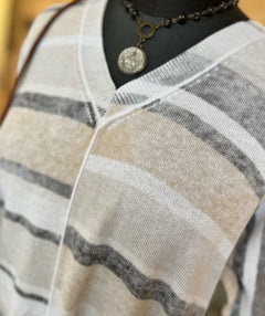 Elliott Lauren Blocked Off Sweater