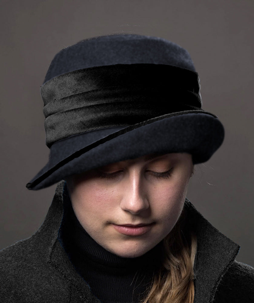 Lillie & Cohoe Jeanette Hat Midnight/Black – Mary Walter display picture 1