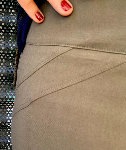 Angle pocket detail pull on pant size 2 - Premium pants from Elliott Lauren - Just $84! Shop now at Mary Walter
