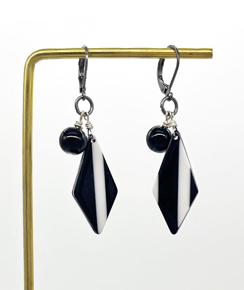 Funky Colors Earring- Black