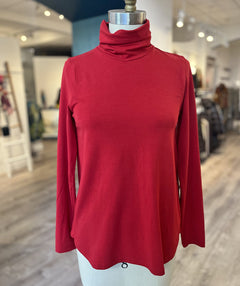 Bylyse Jersey Turtleneck Berry