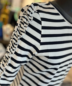Elliott Lauren Aligned Ruffle Detail Tee
