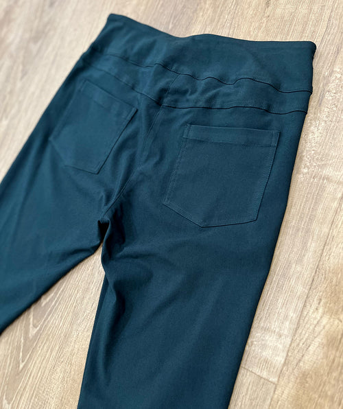 Elliott Lauren Jean Style Pull On Pant
