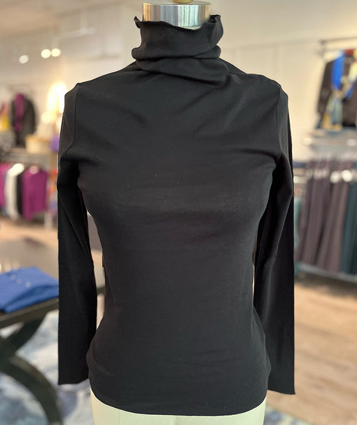 Elliott Lauren Thin Skin Black Turtleneck