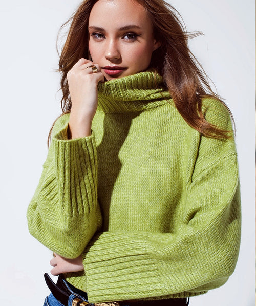 Short Boxy Turtleneck Pullover Lime