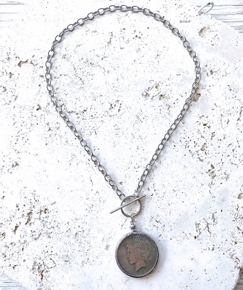 Coin medalion necklace silver
